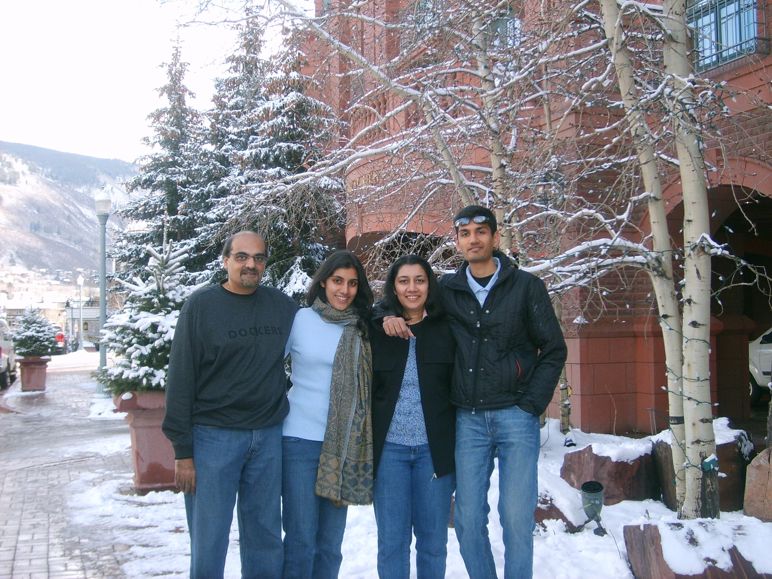 Janhvi Kanoria - Family Photo